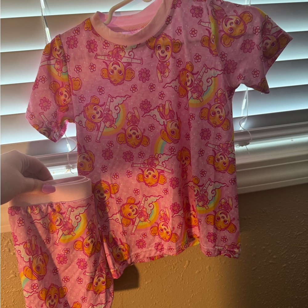 Skye Pajama Set w/ Rainbows